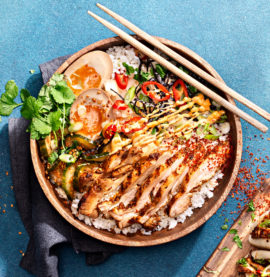 Ricebowl med lårfilet og chilimajones