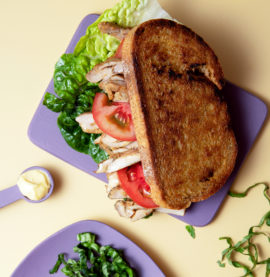 Sandwich med kylling og grønnsaker