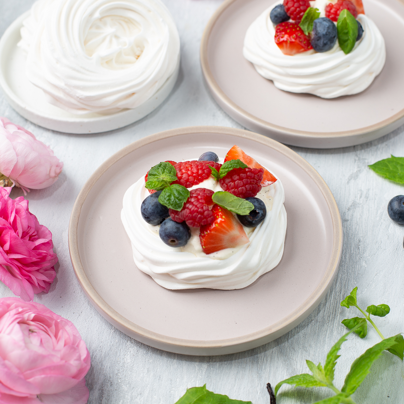 mini pavlova